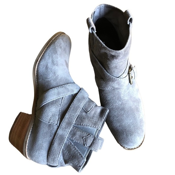 Cole Haan Jensynn Grey Suede Wrapped Buckle Booties Chunky Heel 7 - Picture 9 of 11